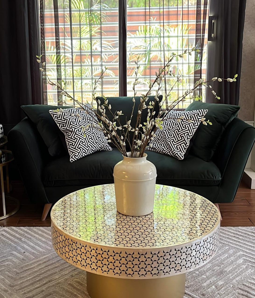 Table basse incrustée marocaine