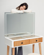 COMMODEUSE MUSE BLANCHE