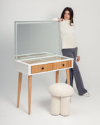 COMMODEUSE MUSE BLANCHE