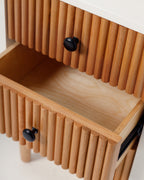 COMMODEUSE MUSE BLANCHE