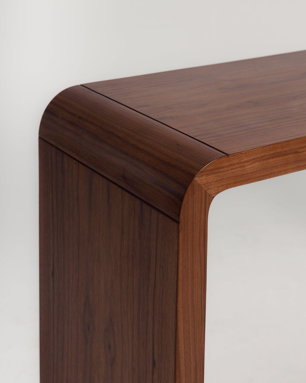 Console d'entrée en noyer