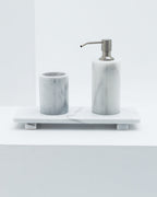 Ensemble de salle de bain en marbre blanc