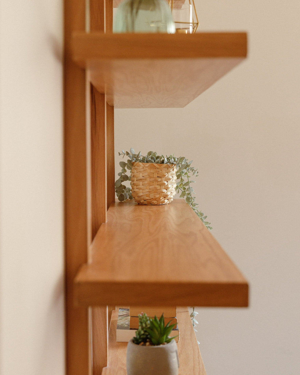 ÉTAGÈRE EN CHÊNE D'ALTITUDE