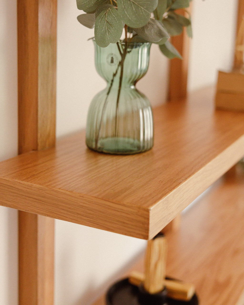 ÉTAGÈRE EN CHÊNE D'ALTITUDE