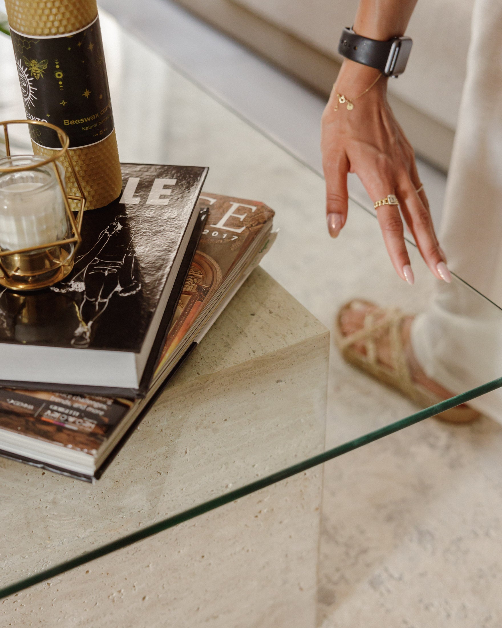 TABLE EN TRAVERTIN D'URTHY