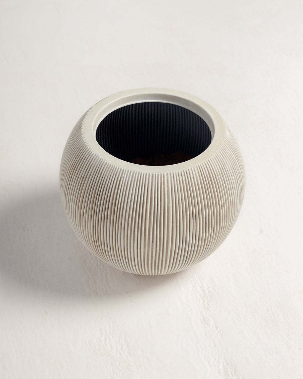 Pot en argile fibreuse