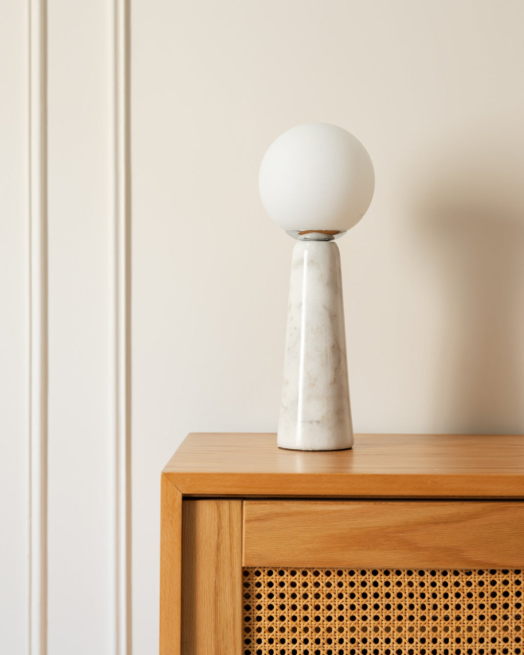 LAMPE DE TABLE IVOIRE