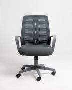 Chaise grise en maille