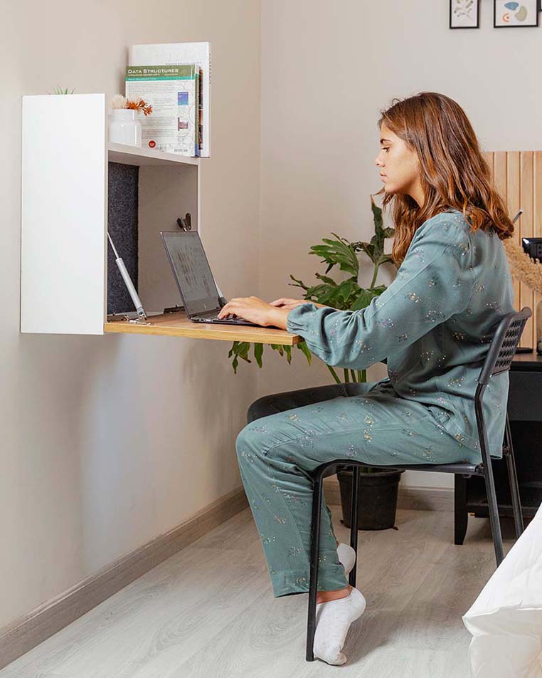 Bureau mural pliable