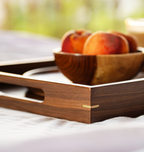 Plateau en bois et laiton fait main