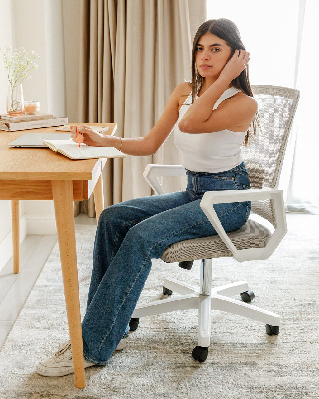 Chaise en maille blanche