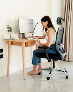 Chaise M5 en maille noire