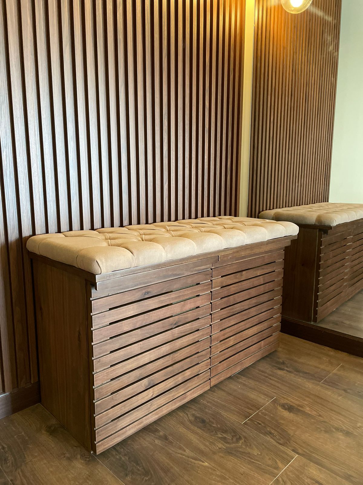 RANGEMENT À CHAUSSURES EN NOYER