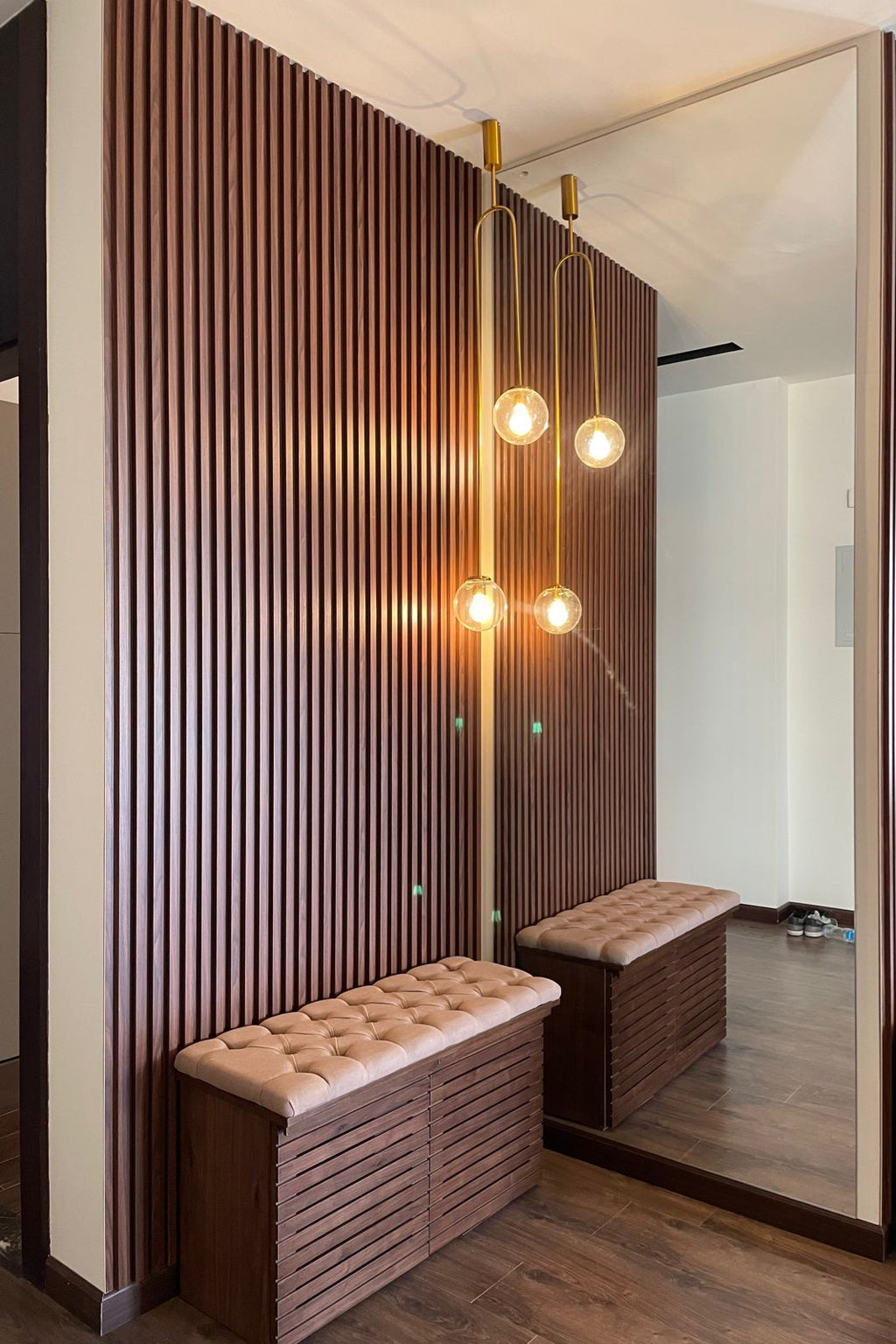 RANGEMENT À CHAUSSURES EN NOYER